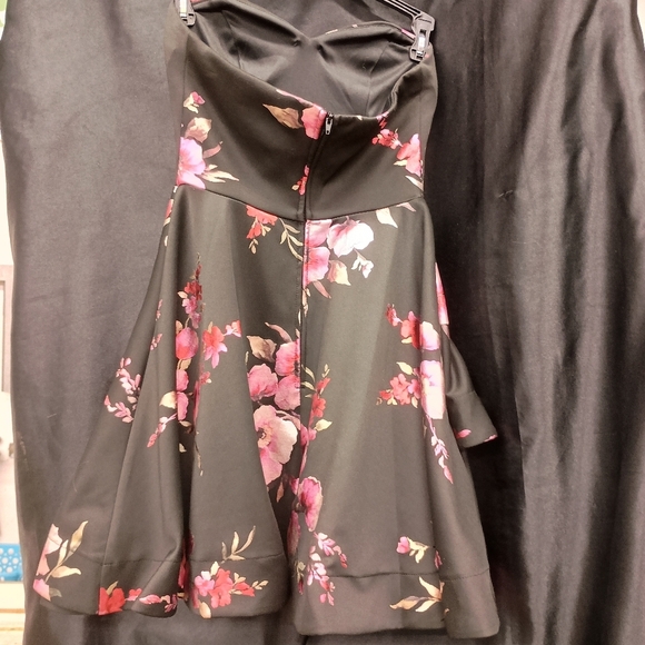 B Darlin Elegant Black Skirt with Pink Floral Design - Picture 11 of 12